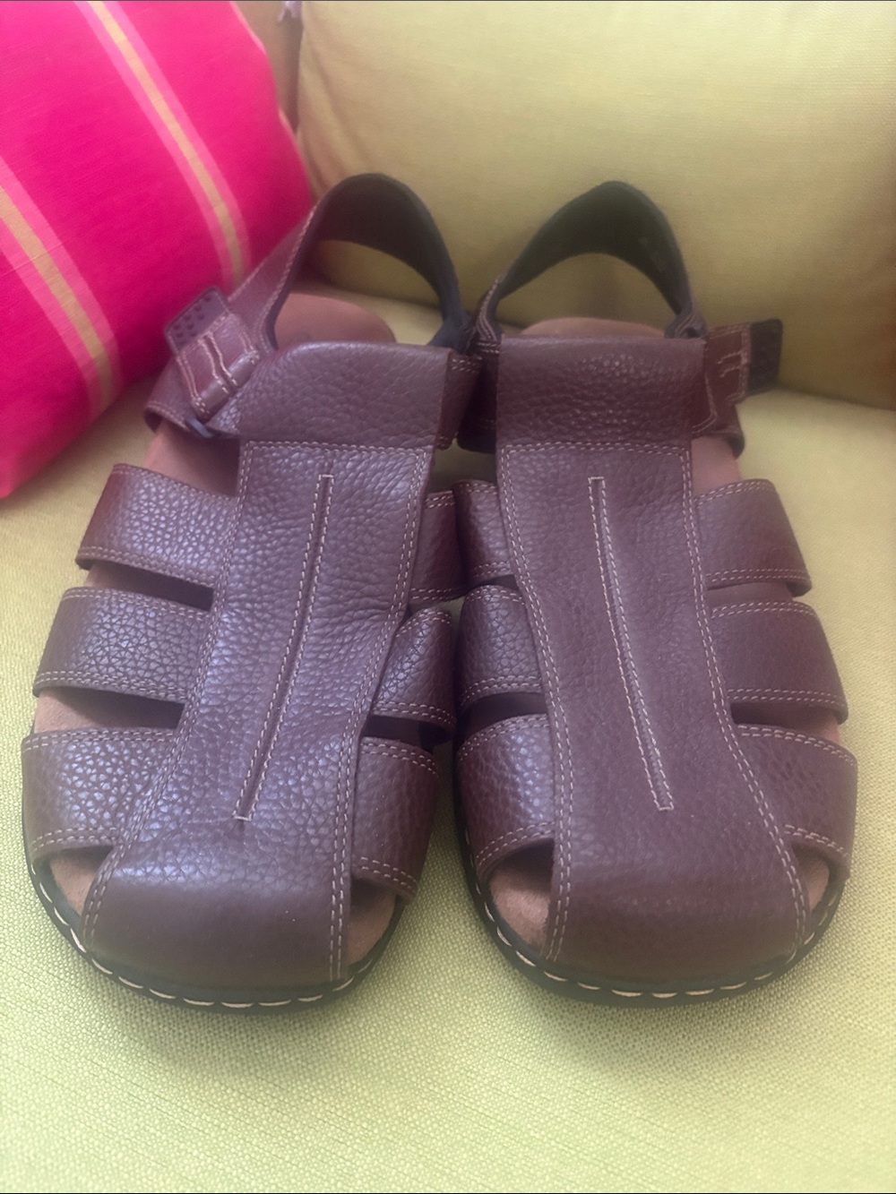 Dr. Scholl's Brown Men’s Closed-Toe Fisherman Sandals